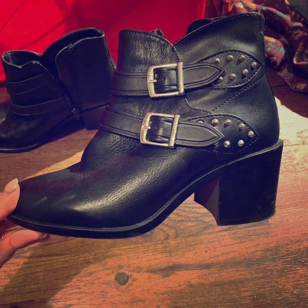 Zara ankle booties